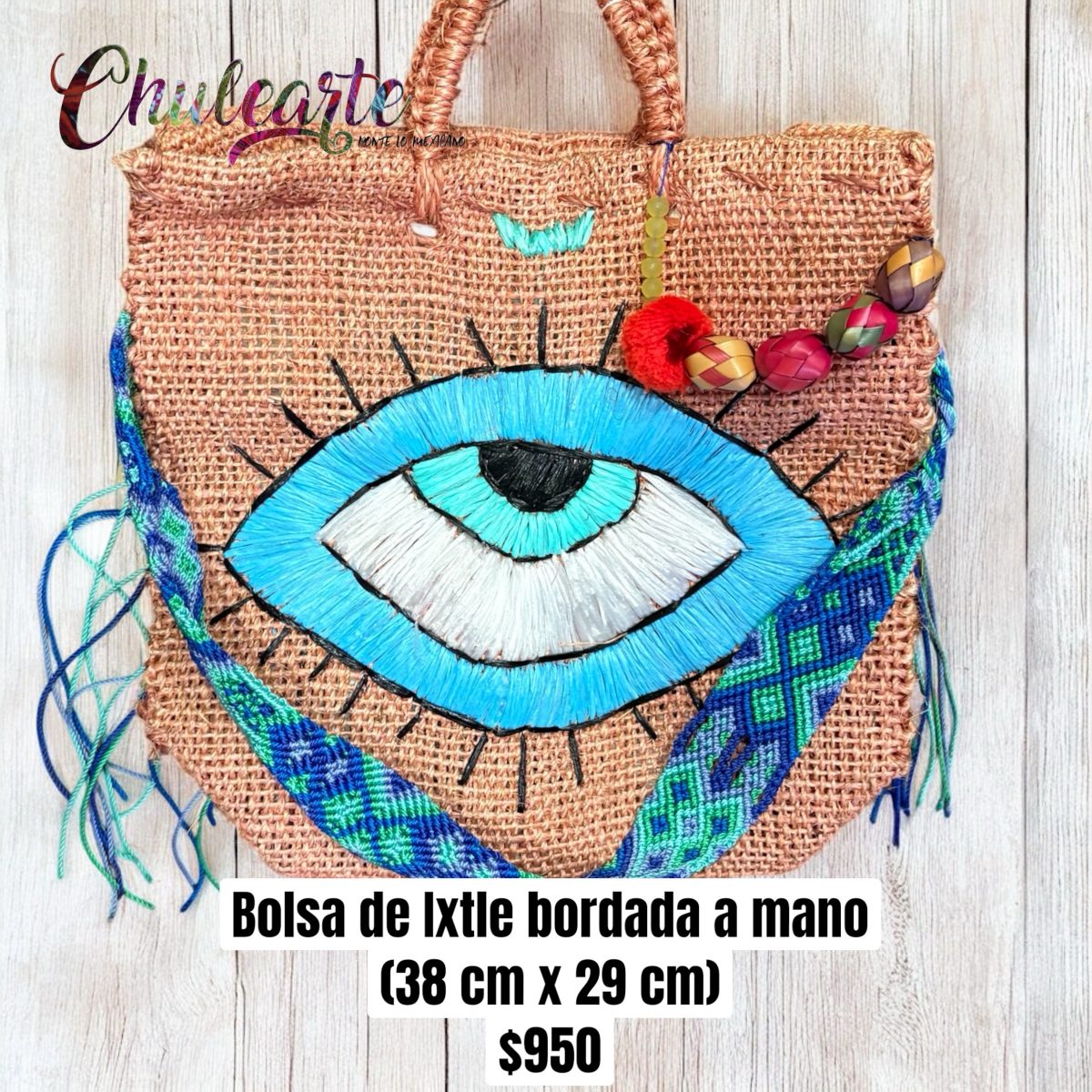 Bolsa de ixtle bordada a mano